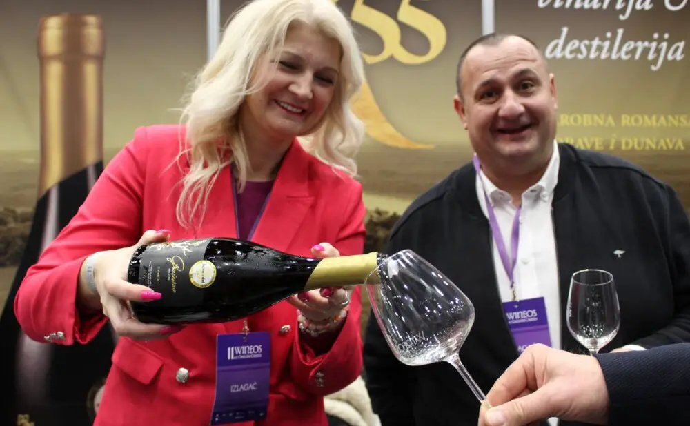 Dvodnevni sajam WineOS okupio je vinare i ljubitelje vina iz Hrvatske i regije.