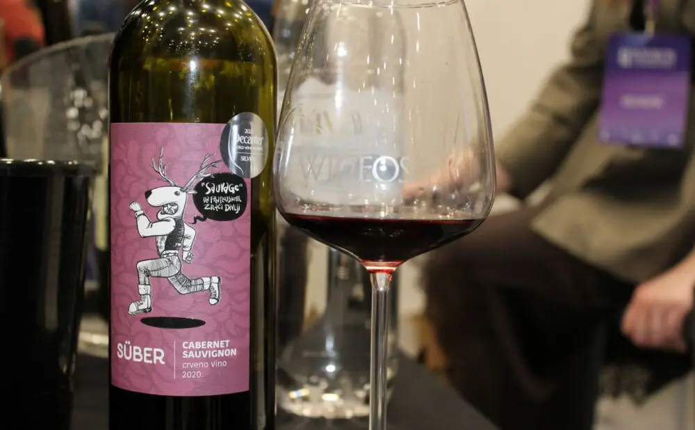 WineOS u Osijeku spojio je vinsku kulturu, gastronomiju i ugodno druženje.
