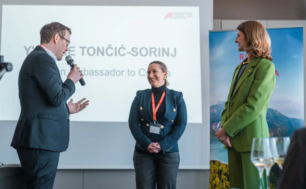 Austrijski vinari predstavljaju vina na događanju Austrian Wine Meets Croatia u hotelu Westin Zagreb.