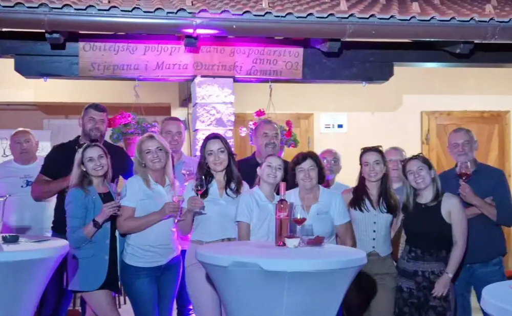 Ljetna vinska večer uz rosé, pjenušce i bijeli pinot u zagorskim i zaprešićkim vinarijama.