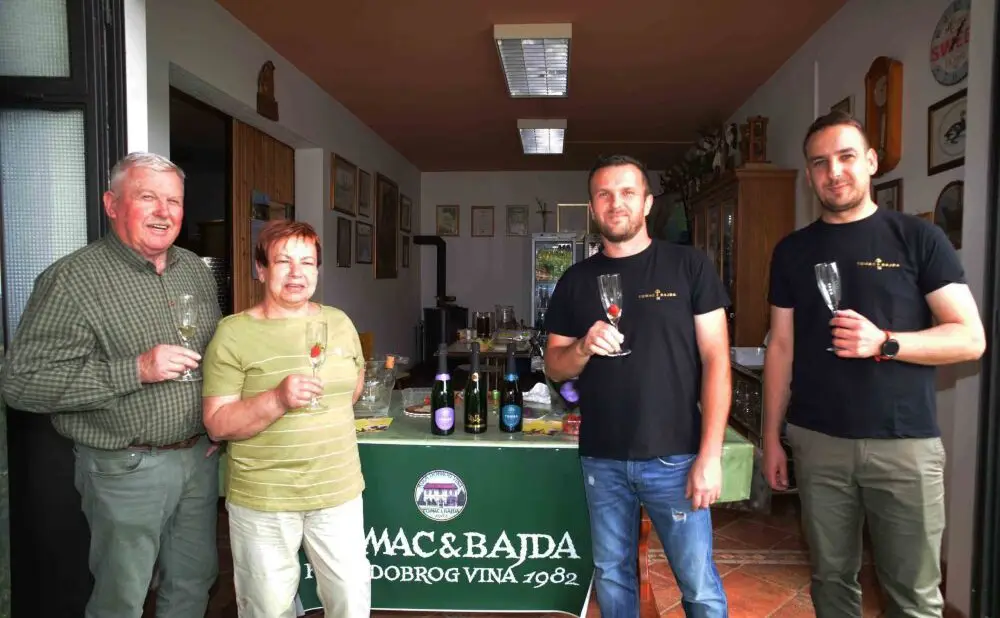 Vina vinarije Tomac & Bajda predstavljena na festivalu Rizling Raj(n)ski u Zagrebu.