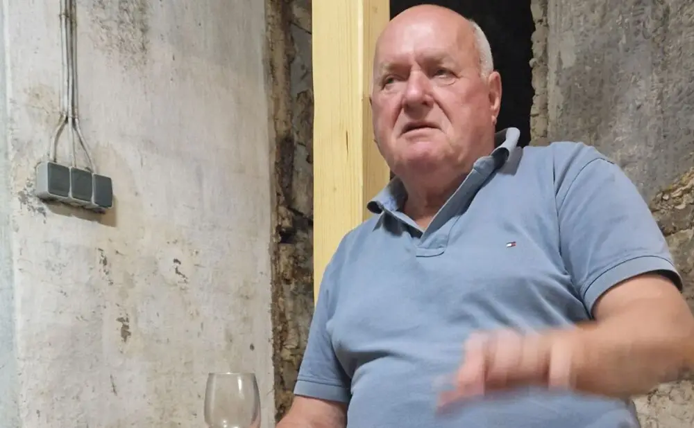 Vedran Kiridžija i enolog Mario Radić na predstavljanju peljeških vina.