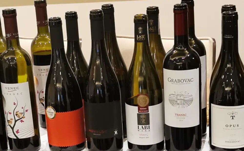 Međunarodni vinski žiri ocjenjuje autohtona vina jugoistočne Europe na natjecanju u Podgorici.