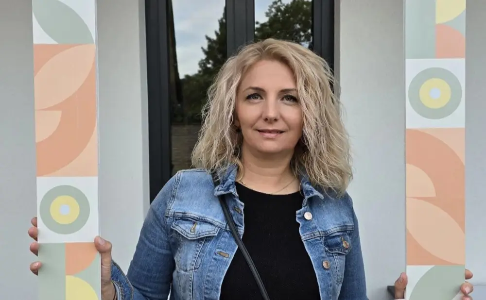 Sudionici Vinatlona obilaze vinske punktove i uživaju u baranjskom krajoliku.