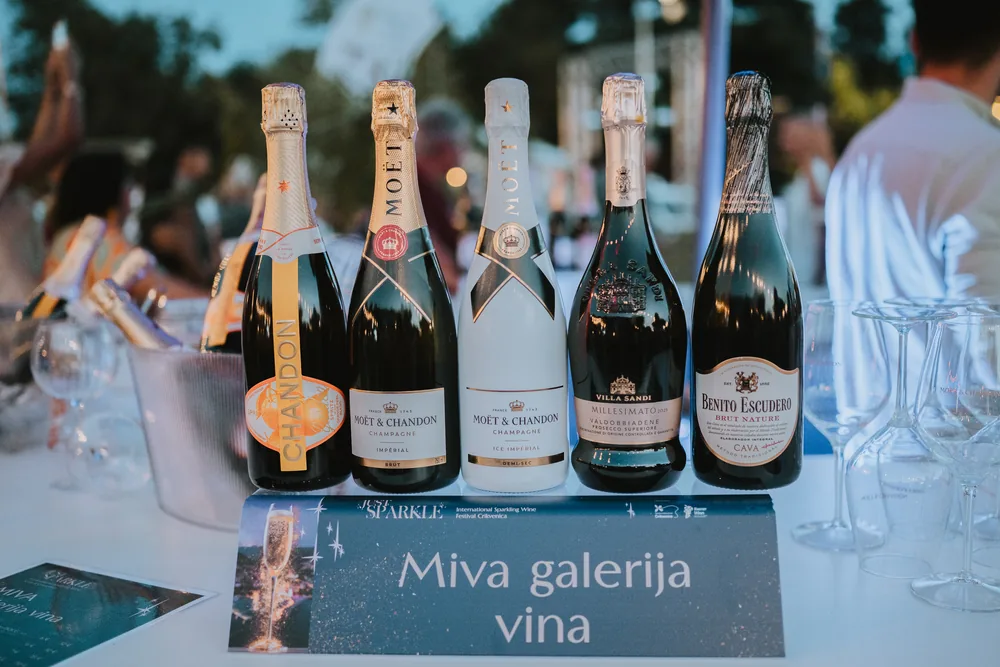 Međunarodni pjenušci i šampanjci u Miva galeriji vina na festivalu Just Sparkle Crikvenica