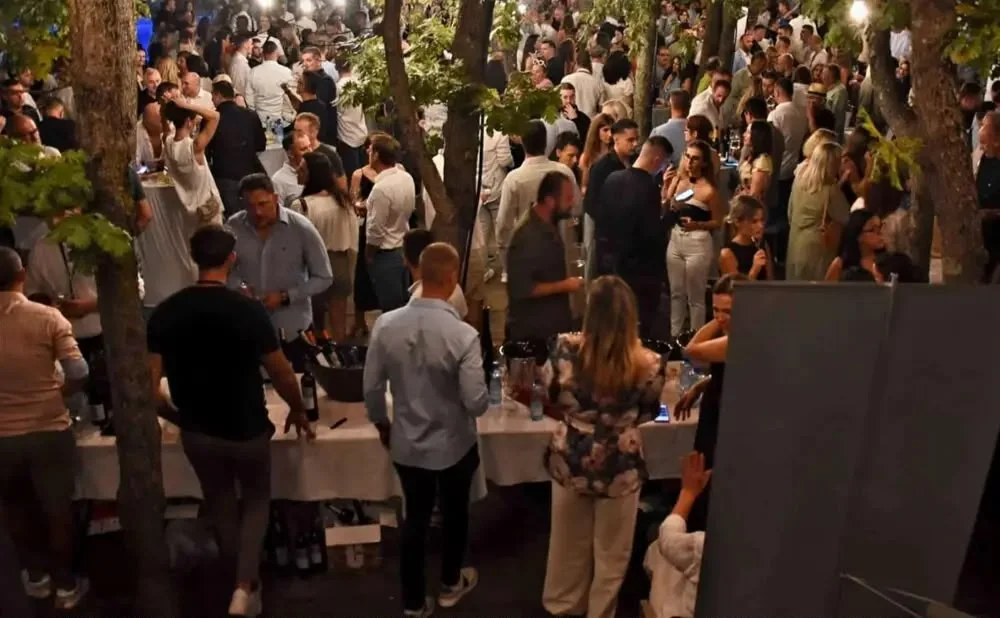 Kušanje vina na festivalu BLAŽ Enology